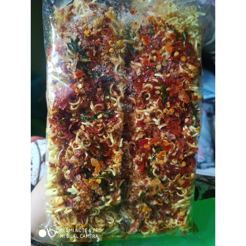 

mie kering daun jeruk+ususkering(100gram)