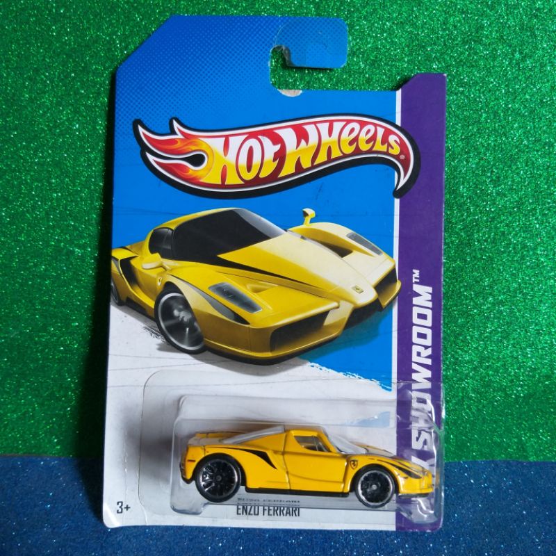 Enzo Ferrari - Hot Wheels - 2013 HW Showroom - yellow kuning