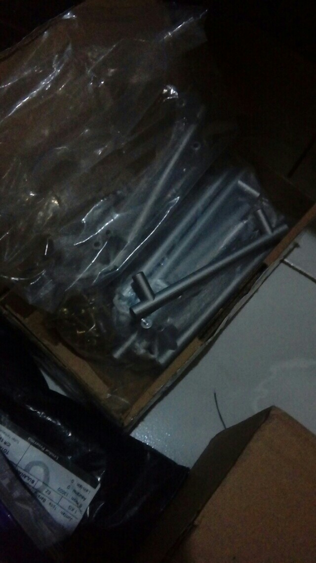 Handle  Laci Dan Lemari Model Pipa Minimalis 8mmx96mm / Tarikan Plastik Pipa Minimalis