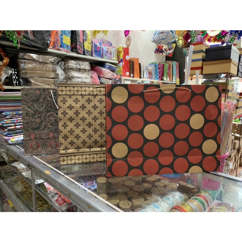 

Paper Bag Motif XL Tidur