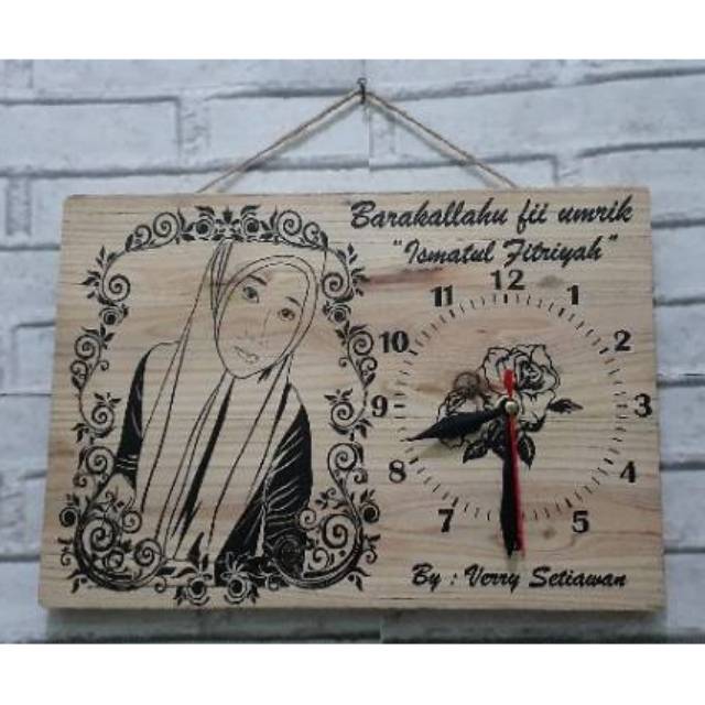 Jam dinding kayu siluet (Non List)