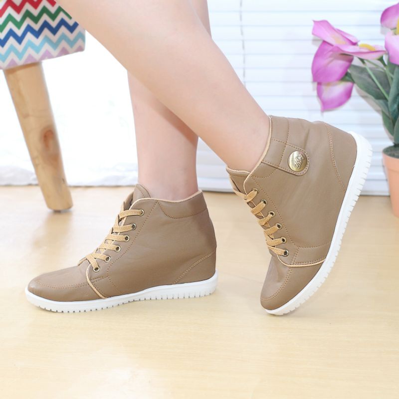 sepatu boots wedges bsr 06