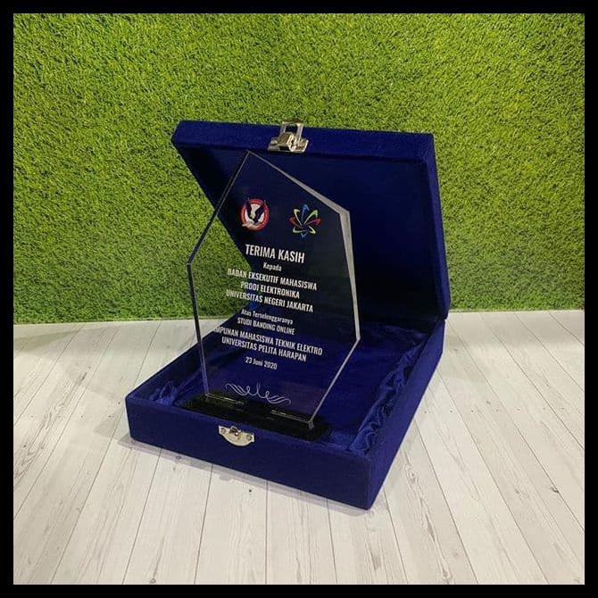 Termurah Plakat/Trophy/Piala/Vandel/Plakat Akrilik Uk.20X15 + Box V3