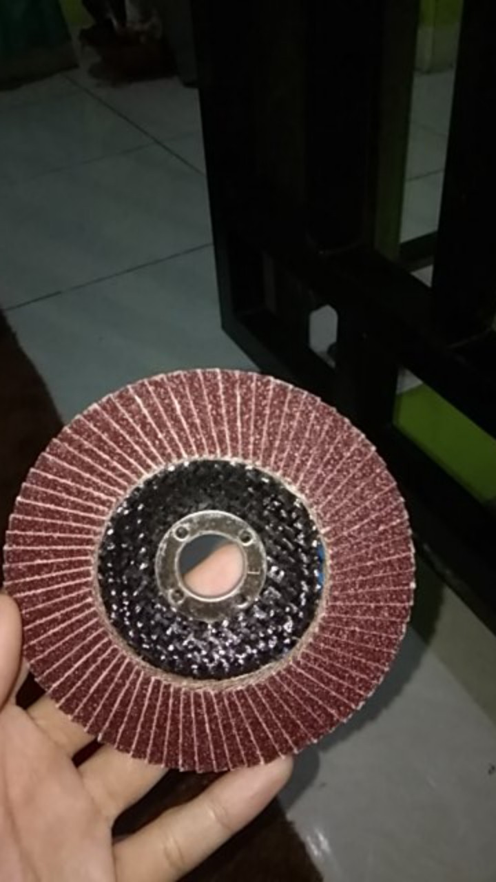 Amplas Susun Gerinda Amplas Flap Disc