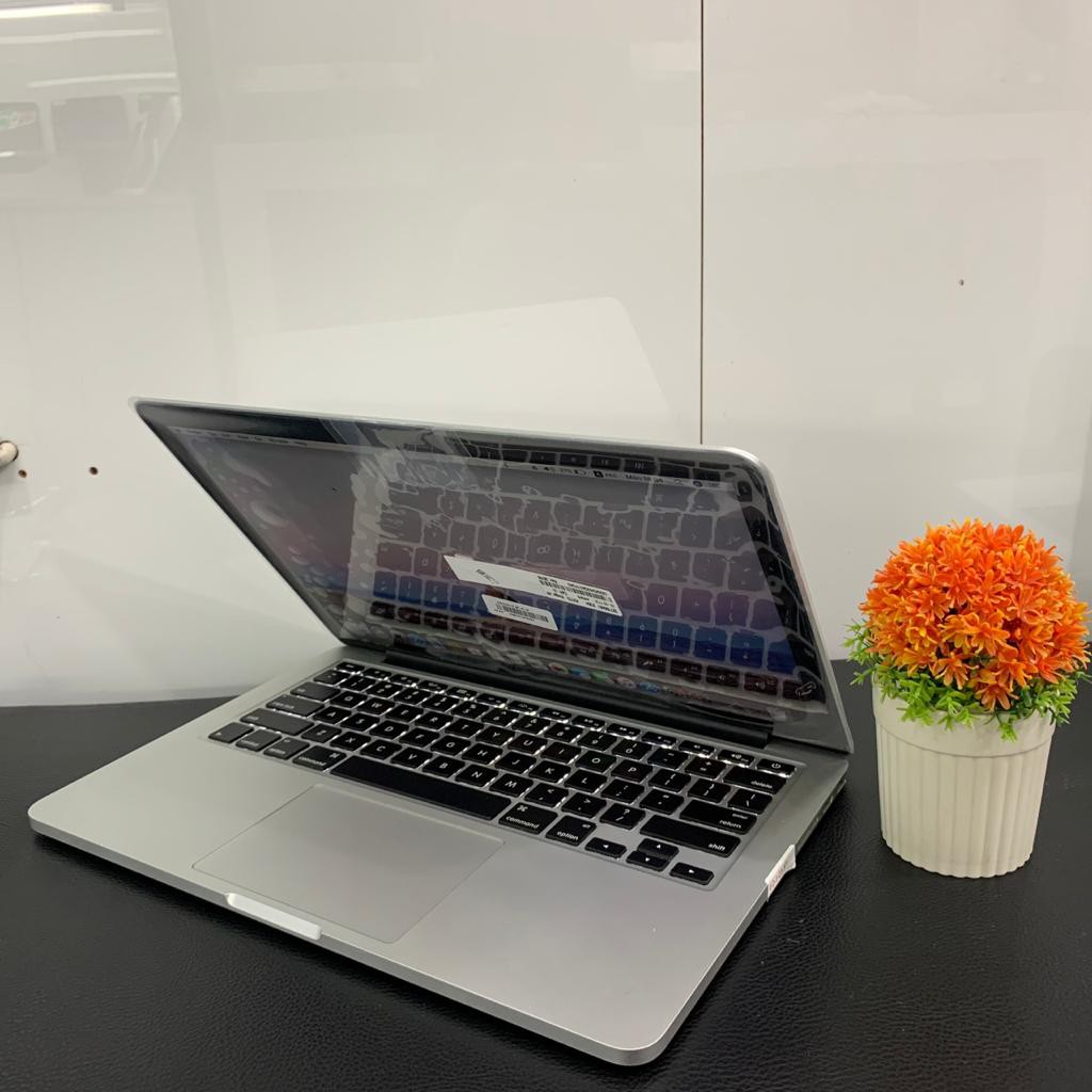 MacBook Pro Retina 13 inch MID 2013 Core i5 2.6GHz Ram 8 GB Ssd 512 GB SECOND