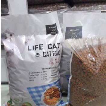 Grab/Gojek (paket10kg) Makanan kucing Life Cat repack 1kg