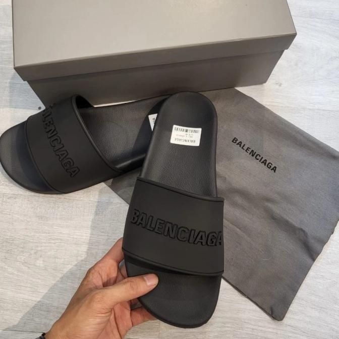 Harga Balenciaga Original Sendal Terbaru Maret 2024 BigGo Indonesia