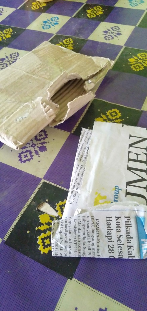 Lencana Tanda Jabatan Kepala Desa Lurah Warna Hitam Diameter Antara