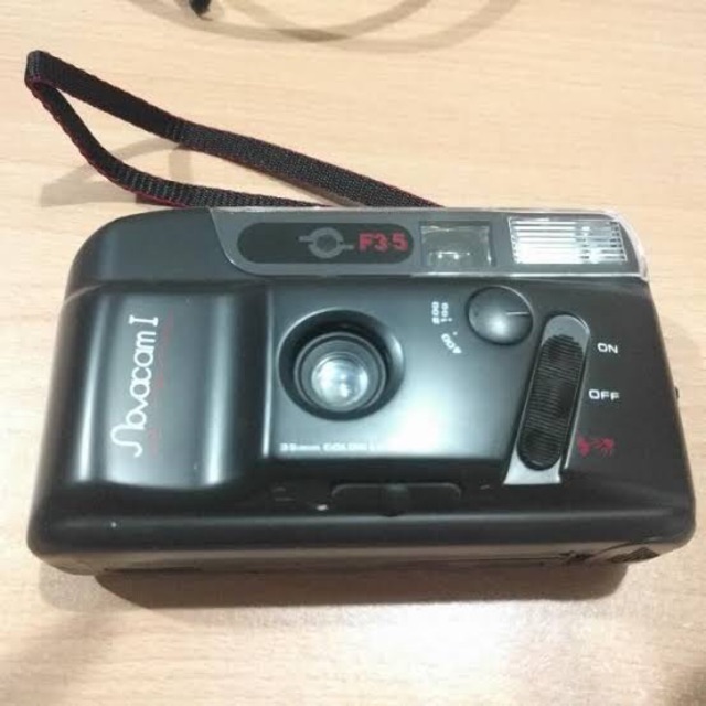 CAMERA FILM 35mm // NOVACAM 1