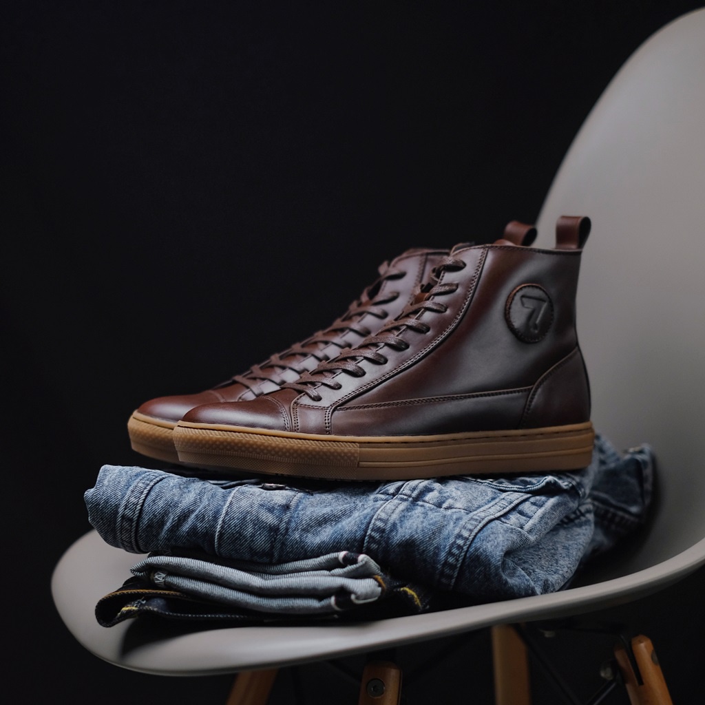 BRAVE BLACK SOLID GUM ORIGINAL x REYL MAN Sepatu Kulit Sapi Asli Pria Boots Tinggi Hitam Tali Resleting Casual Formal Klasik Vintage Jalan Kuliah Kerja Touring Riding Motor Classic High Zipper Boot Genuine Leather Footwear Big Size Ukuran Jumbo 44 Branded