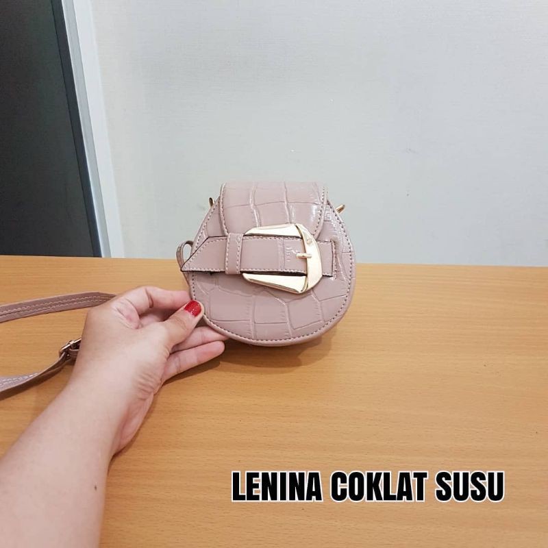 TAS SELEMPANG LENINA COKLAT SUSU, BLACK, WHITE dan MOCCA