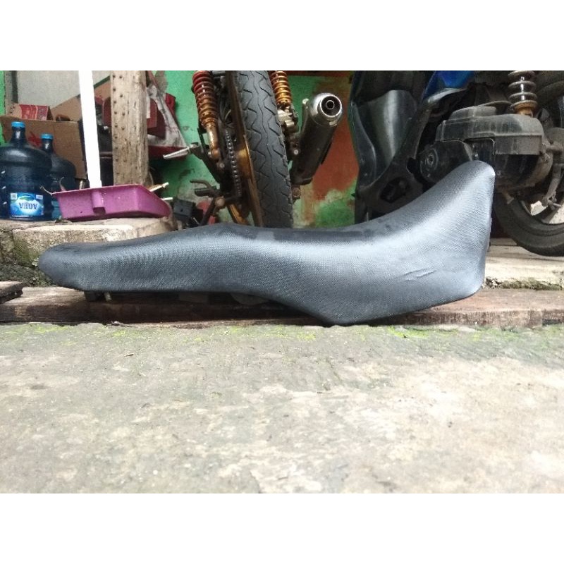 Jok Thunder 125 Original Asli Copotan