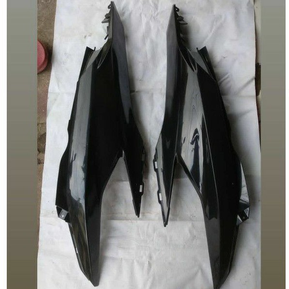 BODY BELAKANG KANAN-KIRI VARIO NEW 125/150