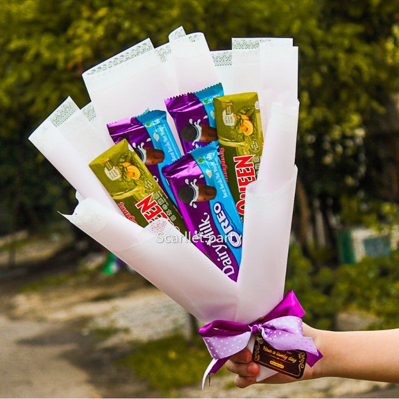 

BUKET COKLAT SILVERQUEEN COKLAT DAIRY MILK BUKET SNACK COKLAT SIDANG ANNIVERSARY