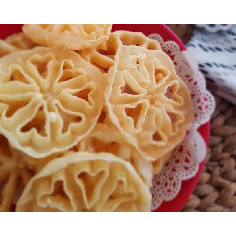 

KUE KEMBANG GOYANG 150GR