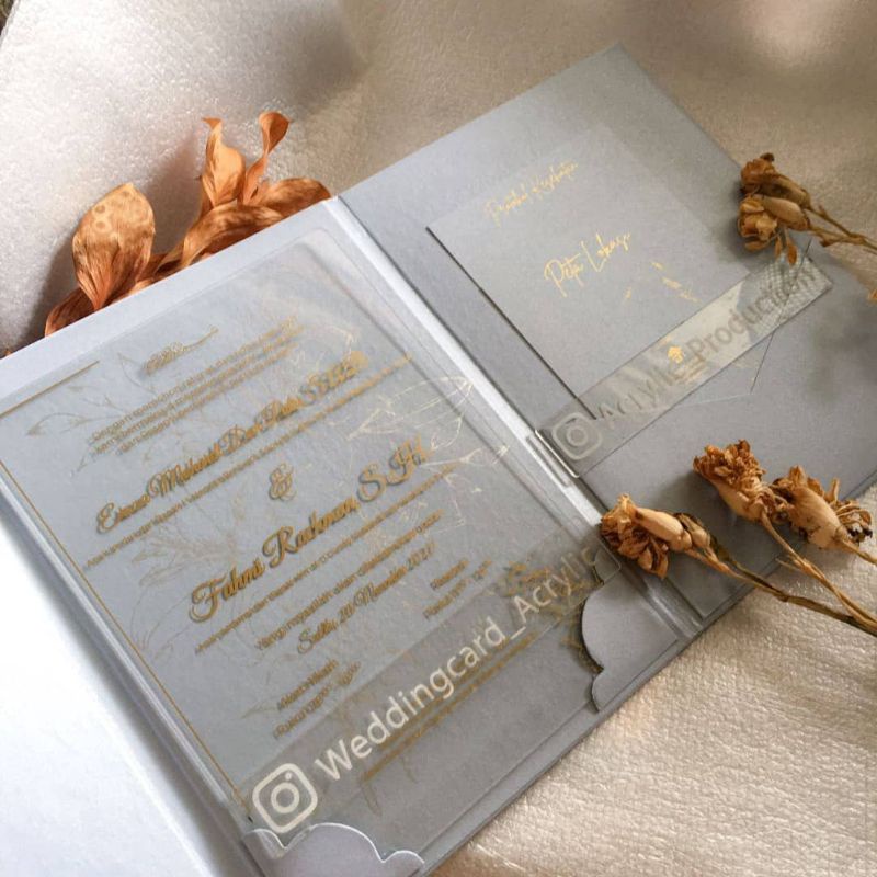 undangan akrilik/acrylic invitation/kartu undangan akrilik/undangan akrilik murah/undangan pernikaha