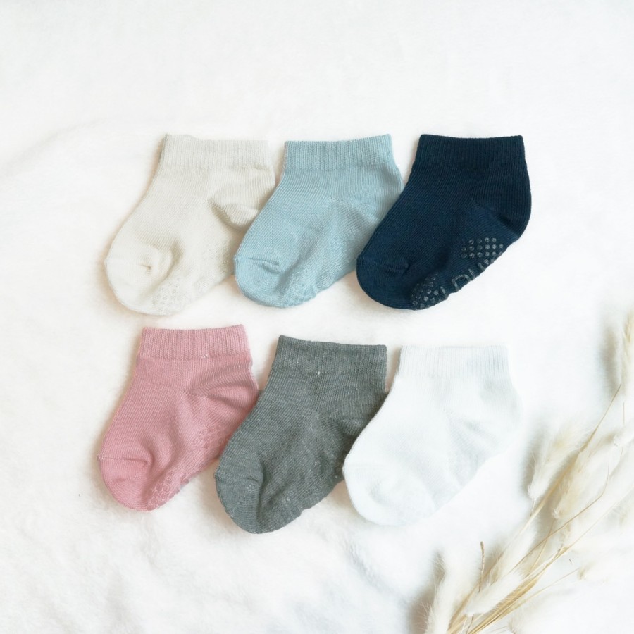 Little Palmerhaus Basic Short Socks With ANTISLIP / Kaos Kaki Pendek Anak 12-24m