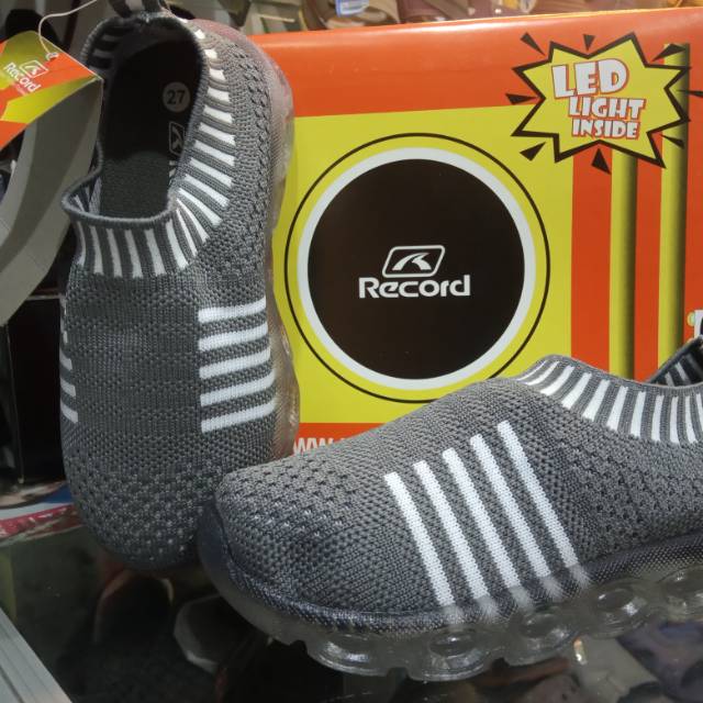 Sepatu anak nyala