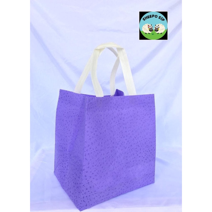 

GOODIE BAG SPUNBOND - TAS NASI KOTAK / KOTAK KUE / BESEK / THINWALL / DUS NASI ALAS 20x20 MURAH KUAT