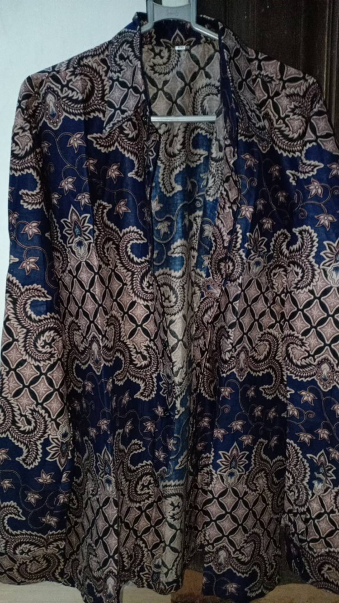 Kemeja Batik Pria Lengan Panjang • Baju Batik Pria • Atasan Tradisional Batik Pria Best Seller