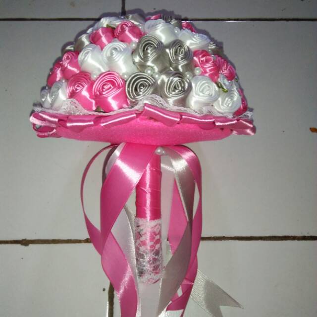 Buket bunga pengantin pernikahan pink fanta, abu,putih