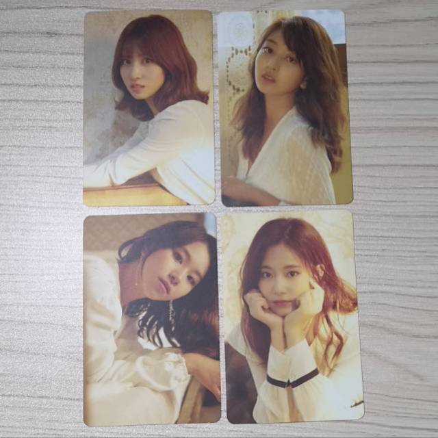 TWICE 2018 SEASON GREETINGS PHOTOCARD