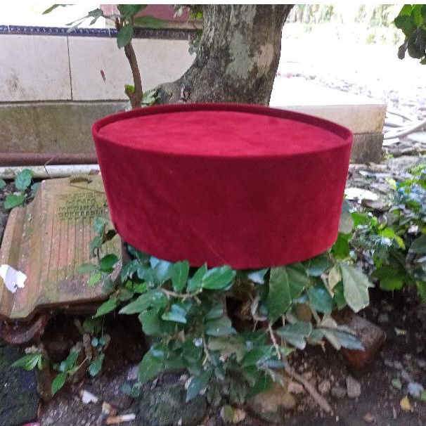 PECI MERAH MARUN  tinggi 9