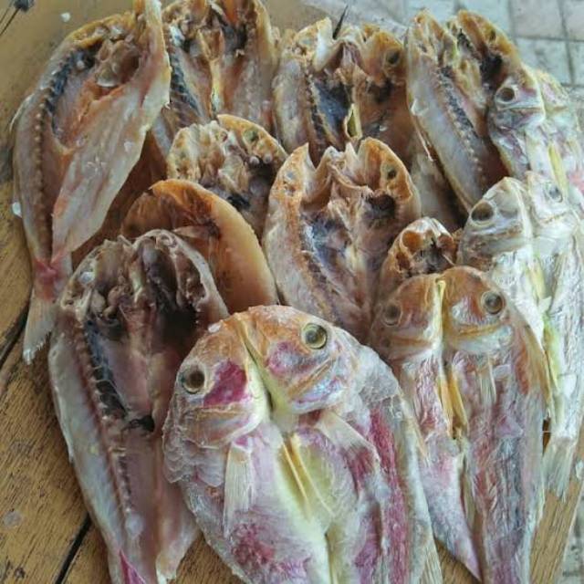 

IKAN ASIN KUNIRAN BELAH 500 gram