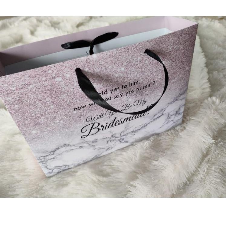

Jangan Lewatkan Promo Paperbag Bridesmaid / Goodie Bag Souvenir / Paperbag Custom / Paperbag produk / Tas hijab 24x17x7cm 2020 Promo Gila