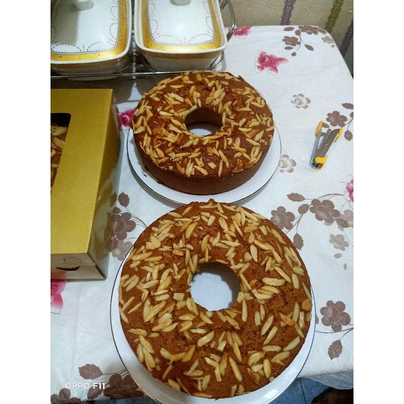 

ONBIJTKOEK full kenari