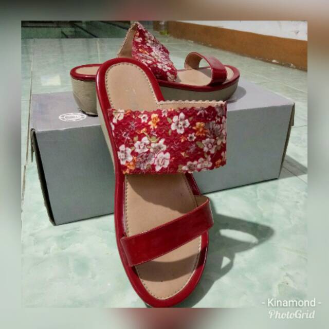 SANDAL HEELS FLADEO