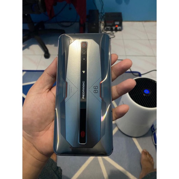 Red Magic 6 Pro 256/16 GB + Hardcase & Headset Original