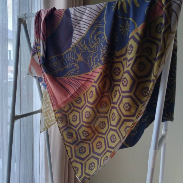 PRELOVED KAMI. NEOMA ARAPAWA