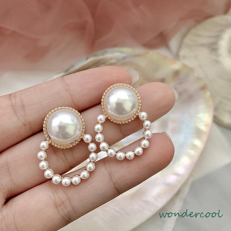 Mutiara yang sederhana dan serbaguna lingkaran anting -anting yang lembut dan elegan  elegan dan elegan -Won