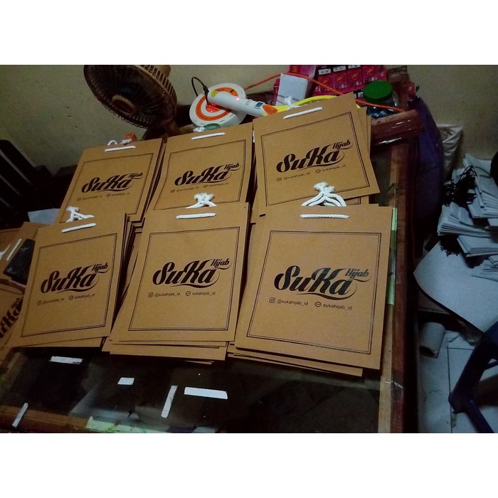 

tas kertas paper bag souvenir paperbag sablon free design