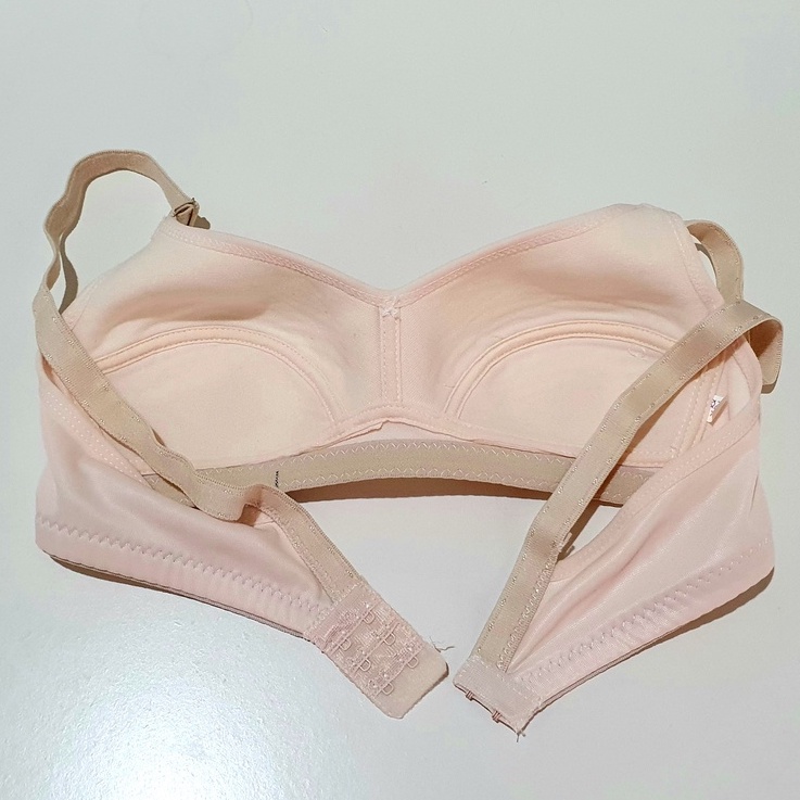 Bra / BH Sport Bra Bra 605 (Tanpa Kawat, Tanpa Busa, Kait 2)
