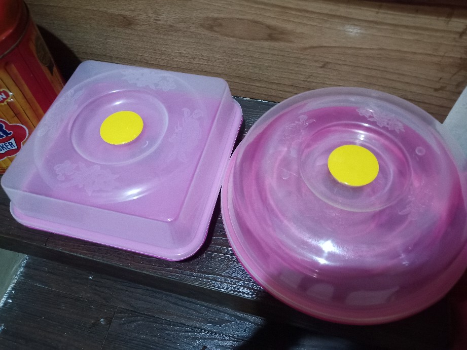 Tempat Bolu / Tempat Kue / Tempat Roti Bulat + Tutup Bening