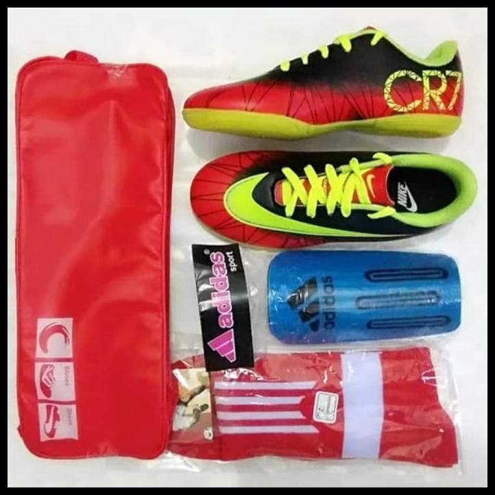 sepatu futsal anak kecil TK SD