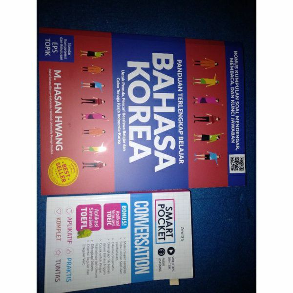 buku belajar bahasa korea (M. Hasan Hwang) & smart pocket conversation bahasa inggris