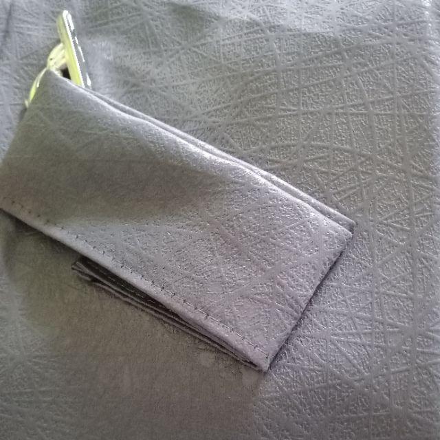 Gorden Blackout Premium Abu Tua Abu Muda 6 Gelmbung 12 Lubang Smokring Silver L 100×200 T