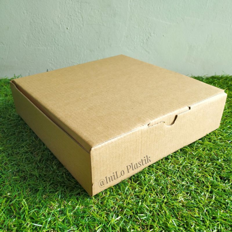 

@10pcs Box Kardus Kotak Pizza Roti Kue Brownies 20x20x5 / Box Die Cut 20x20x5