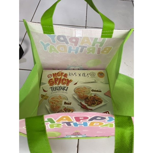 goodie bag ulang tahun nasi bento alas 22x20-5