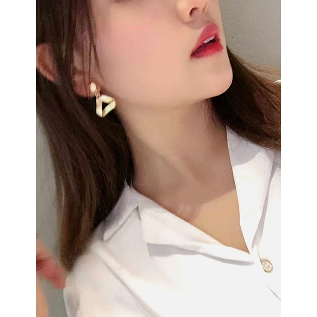 LRC Anting Tusuk Fashion Golden Geometric Diamond Open Ring D67334