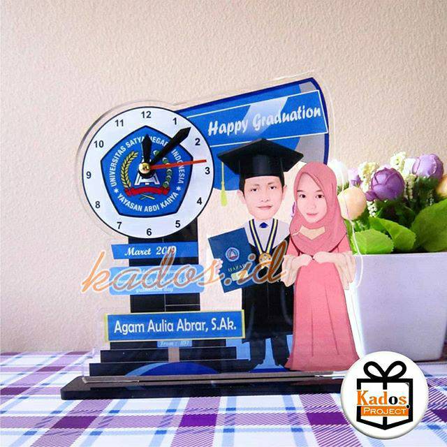 

Plakat akrilik karikatur / kado wisuda / hadiah unik