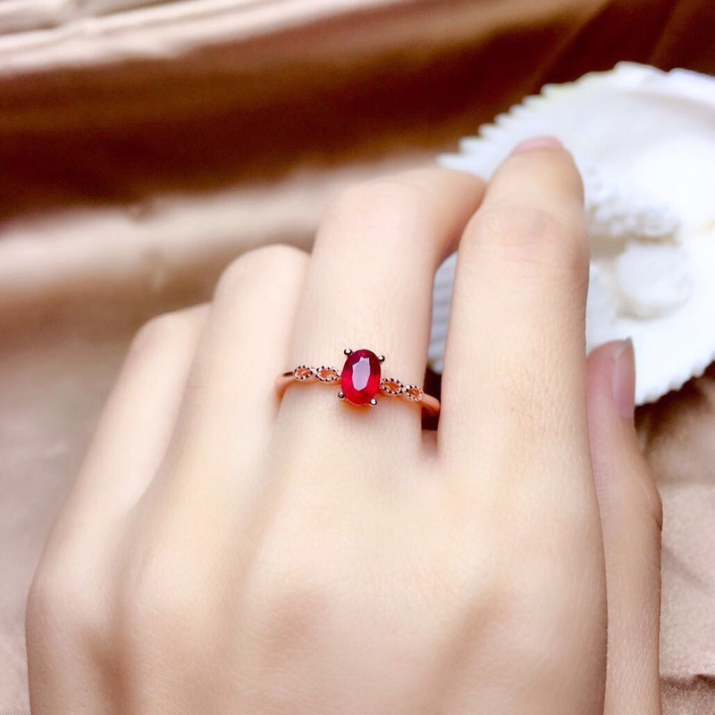 Cincin Wanita Rubi Rose Gold Dari Baja Titanium Fashion Perhiasan Pertunangan Berlian Kristal Merah Rings