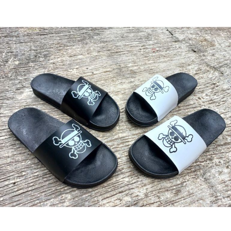 sandal flip-flop murah berkualitas.motif kartun bajak laut