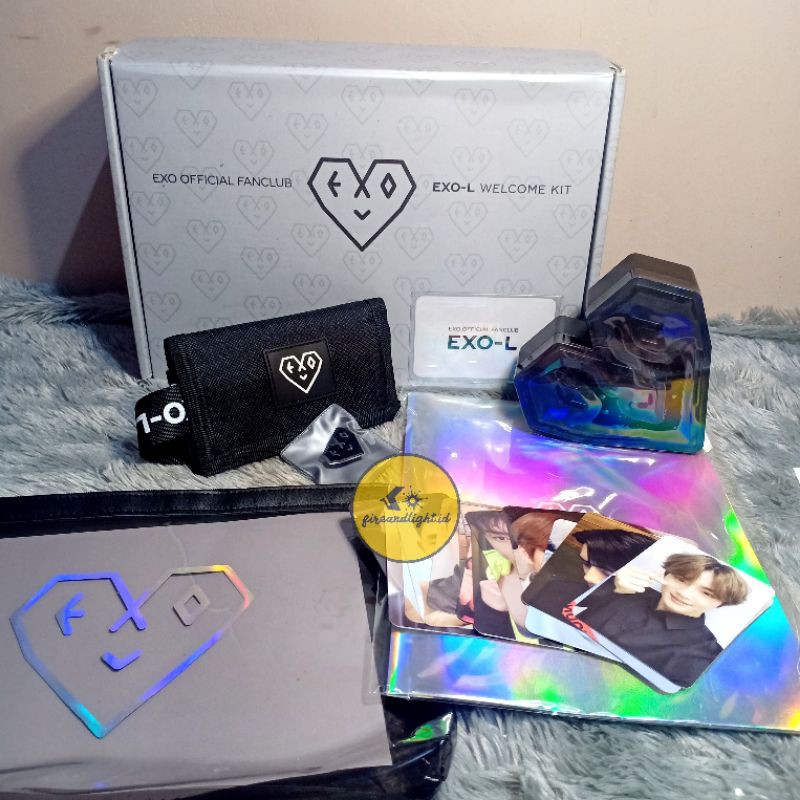EXO-L WELCOME KIT (WELKIT) SHARING [ SUHO LAY CHANYEOL BAEKHYUN KAI D.O SEHUN CHEN XIUMIN SUHO LAY ]