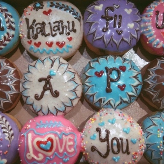 

donat ulang tahun 12pcs