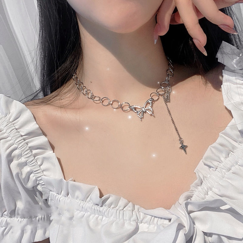 Kalung Rantai Klavikula Hias Liontin Kupu-Kupu Bintang Model Hollow Warna Silver Untuk Hadiah
