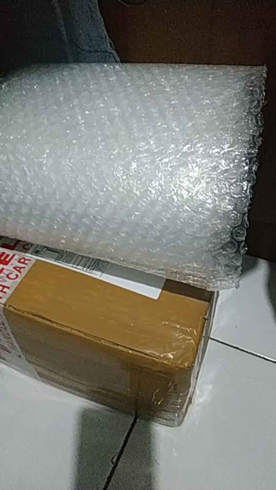 Piring Putih List Emas / Ukuran 22,5cm / Piring Makan 9